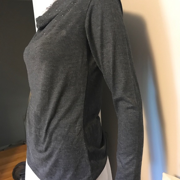 Studio grey shirt with sparkle - Picture 3 of 6